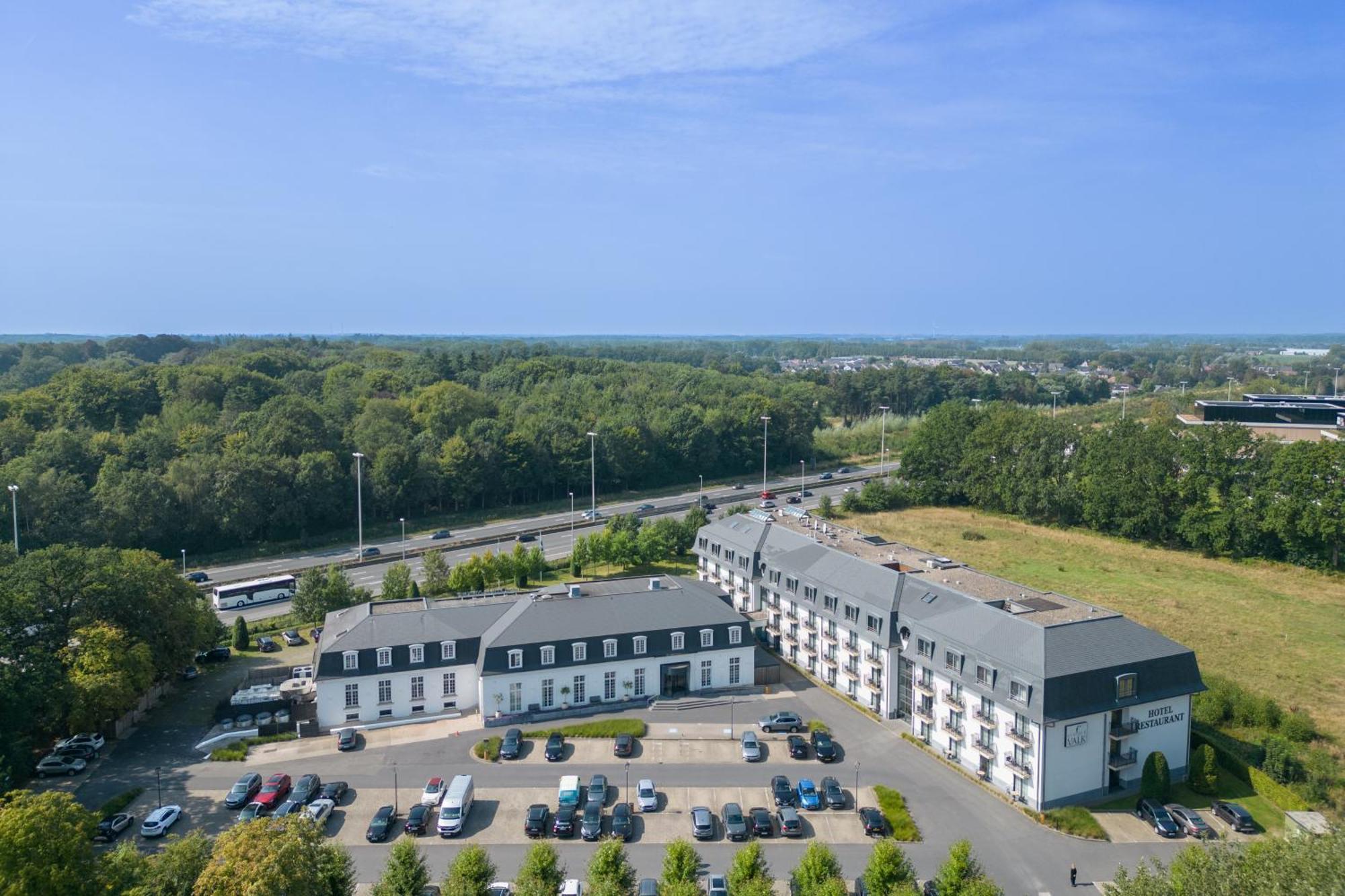 Van Der Valk Hotel Brugge Оосткамп Екстериор снимка