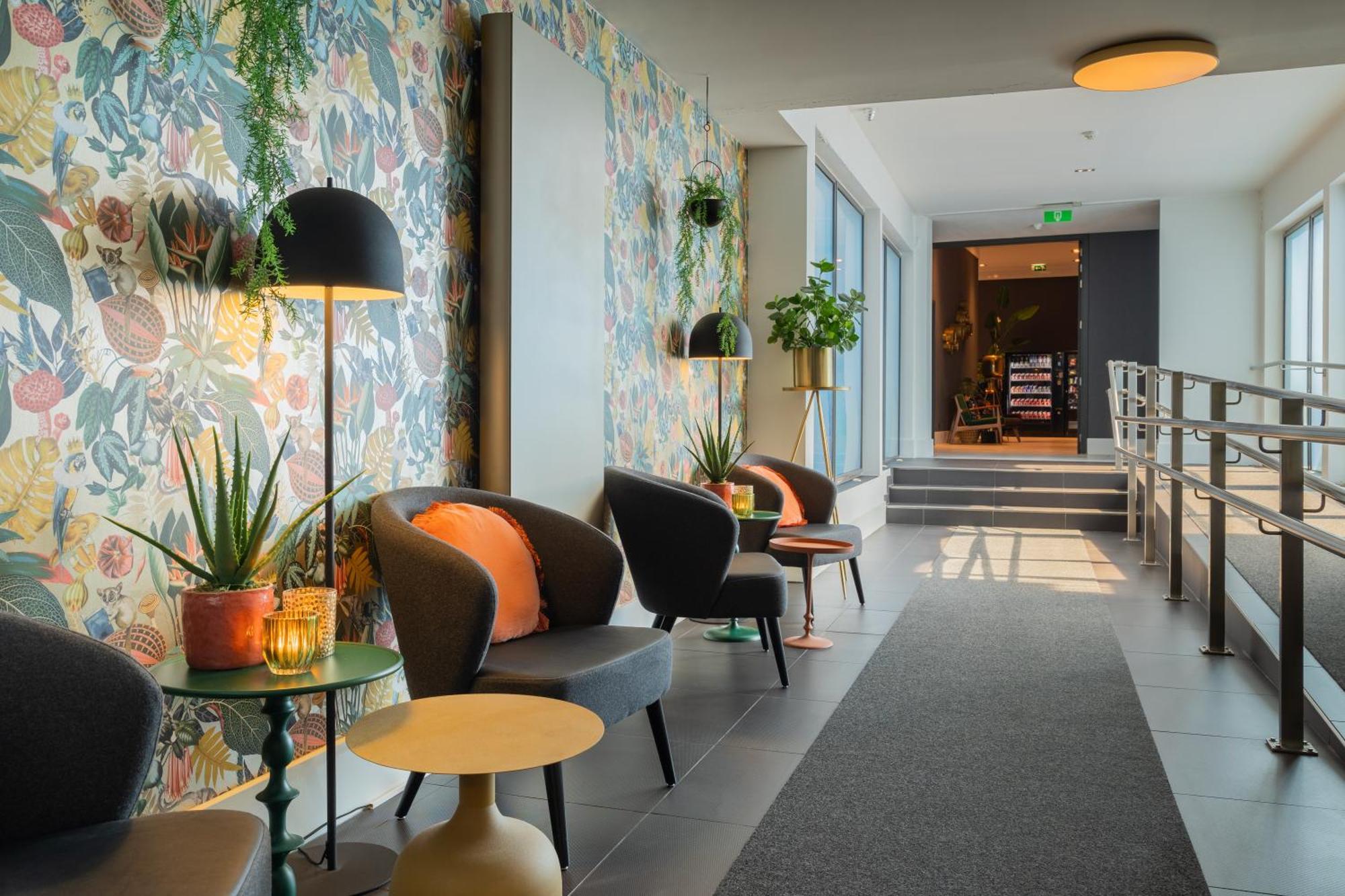 Van Der Valk Hotel Brugge Оосткамп Екстериор снимка