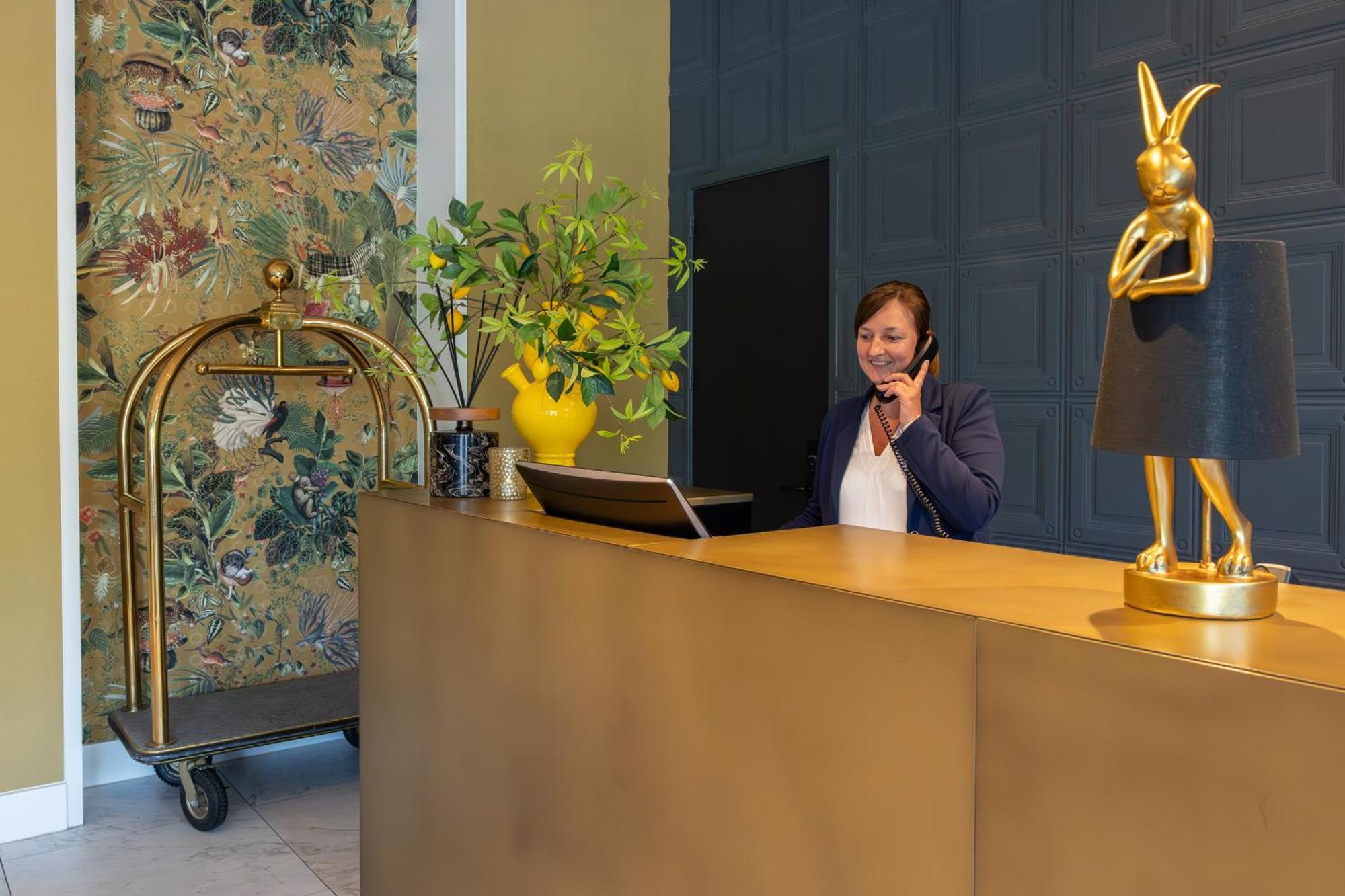 Van Der Valk Hotel Brugge Оосткамп Екстериор снимка