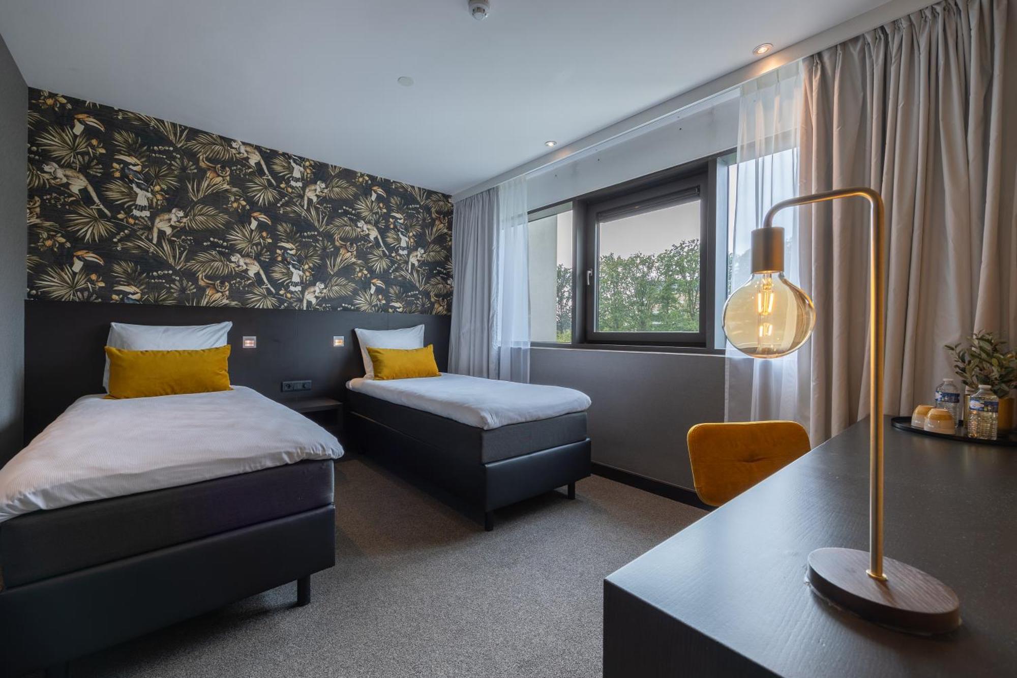 Van Der Valk Hotel Brugge Оосткамп Екстериор снимка